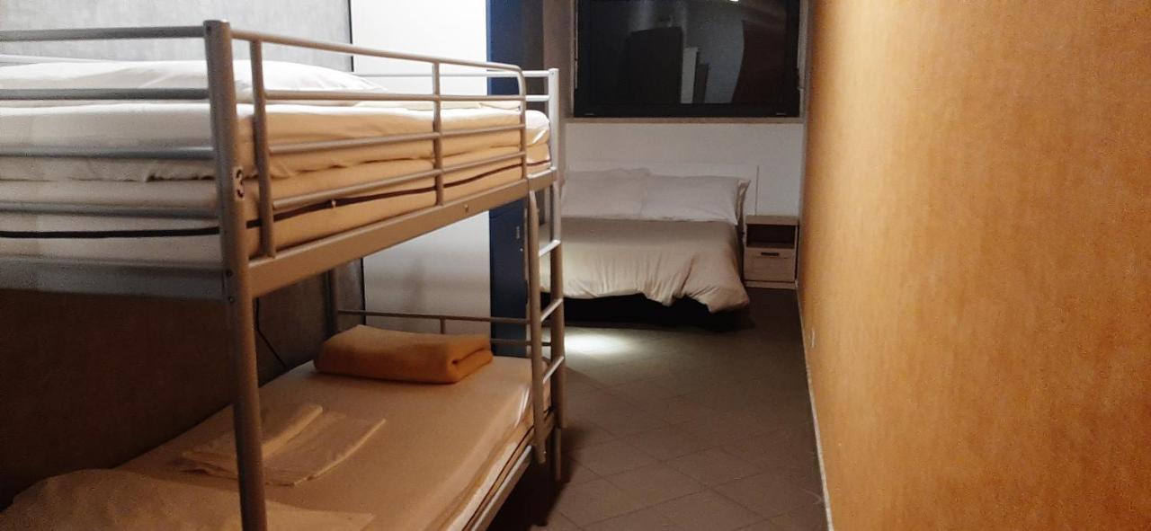 רומא Youth Station Hostel מראה חיצוני תמונה